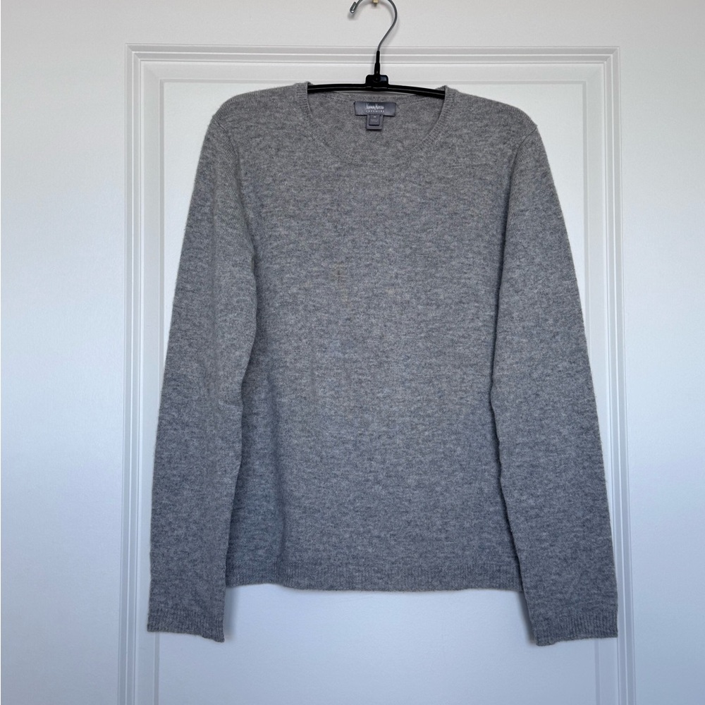 Neiman Marcus Cashmere knit top - Gray - Medium